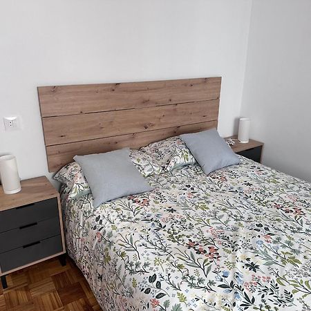 Acogedor Apartamento Con Vistas A La Catedral Y Parking Oviedo Exterior foto