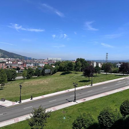 Acogedor Apartamento Con Vistas A La Catedral Y Parking Oviedo Exterior foto