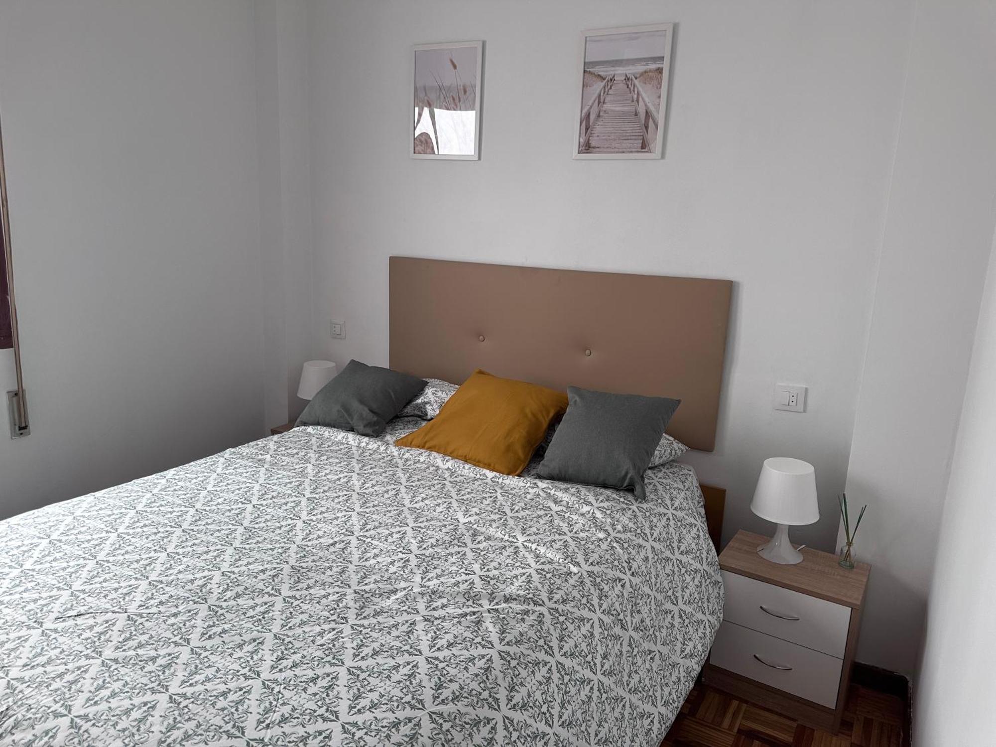Acogedor Apartamento Con Vistas A La Catedral Y Parking Oviedo Exterior foto