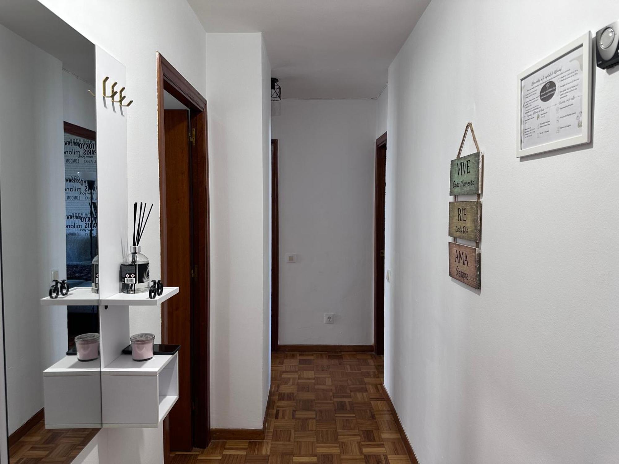 Acogedor Apartamento Con Vistas A La Catedral Y Parking Oviedo Exterior foto
